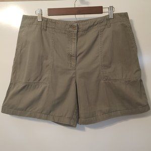 Women's Jones New York Sport 100% Cotton Army Green Shorts in Size 16